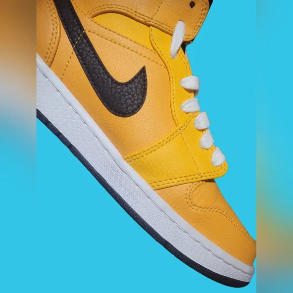 Jordan Retro 1 Mens Sz 9 University Gold - Picture 3 of 4